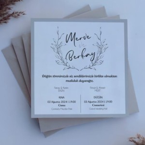 Modern Gümüş Yaldız Detaylı Gri Zarf Sunumlu Düğün Davetiyesi
