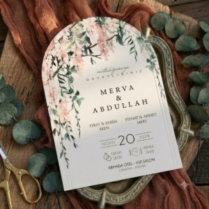 Orman Yeşili Zarflı ve Floral Dokulu Oval Formlu Premium Davetiye Seti